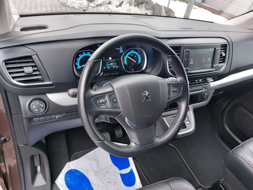 Peugeot Traveller