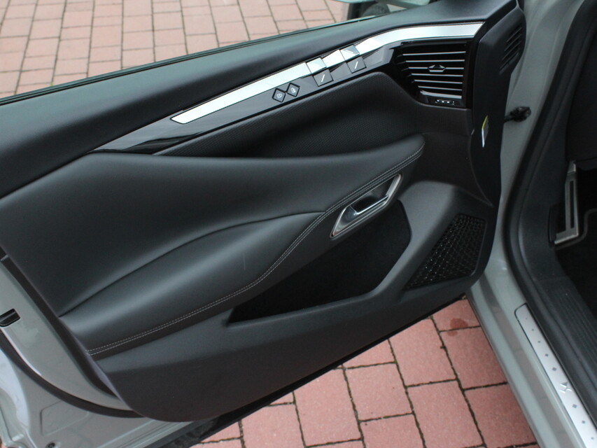 DS Automobiles DS 4