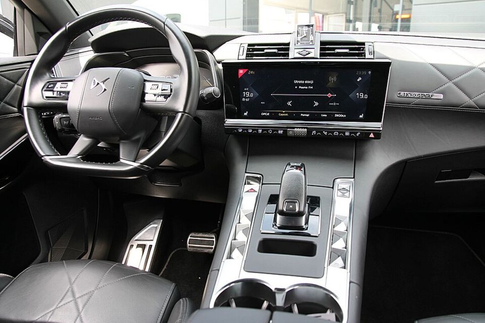 DS Automobiles DS 7 Crossback