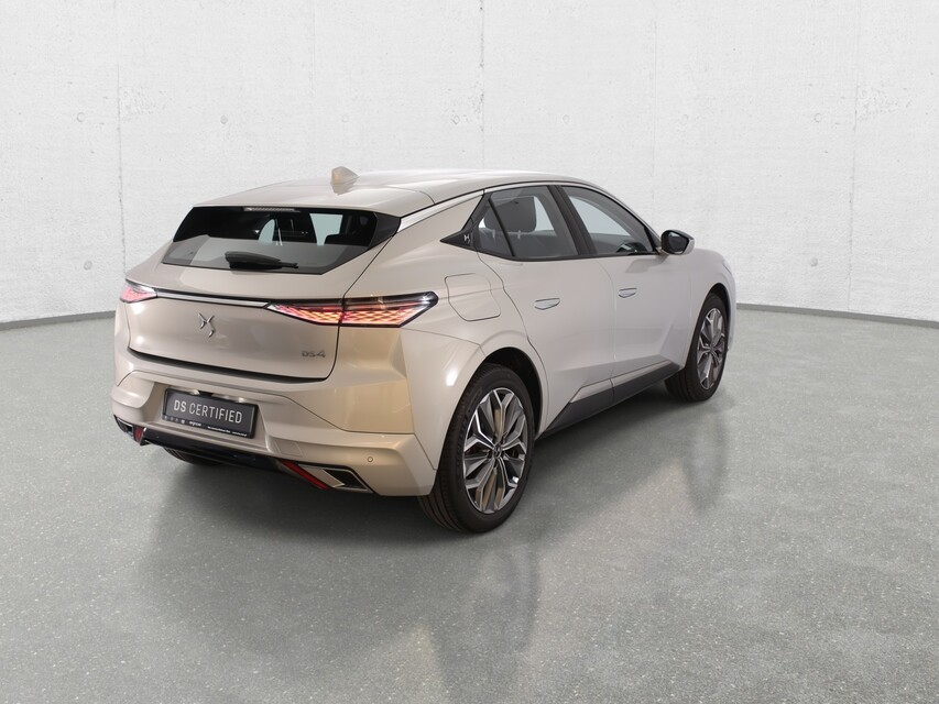 DS Automobiles DS 4