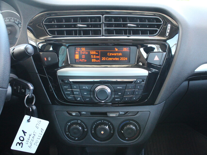 Peugeot 301
