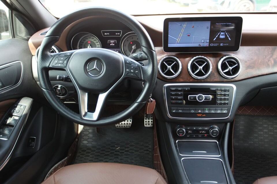 Mercedes-Benz GLA