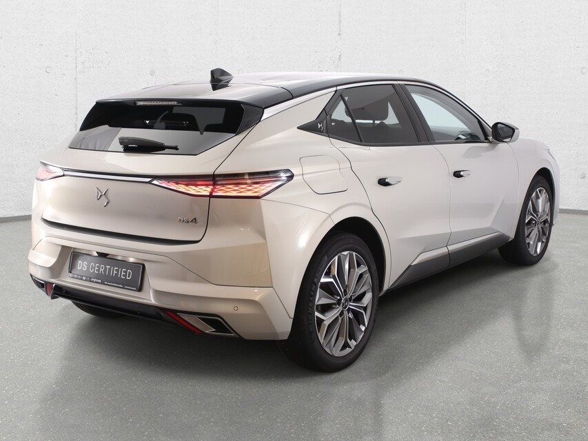 DS Automobiles DS 4