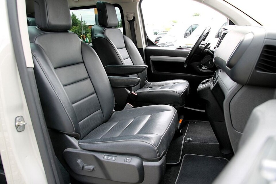 Peugeot Traveller